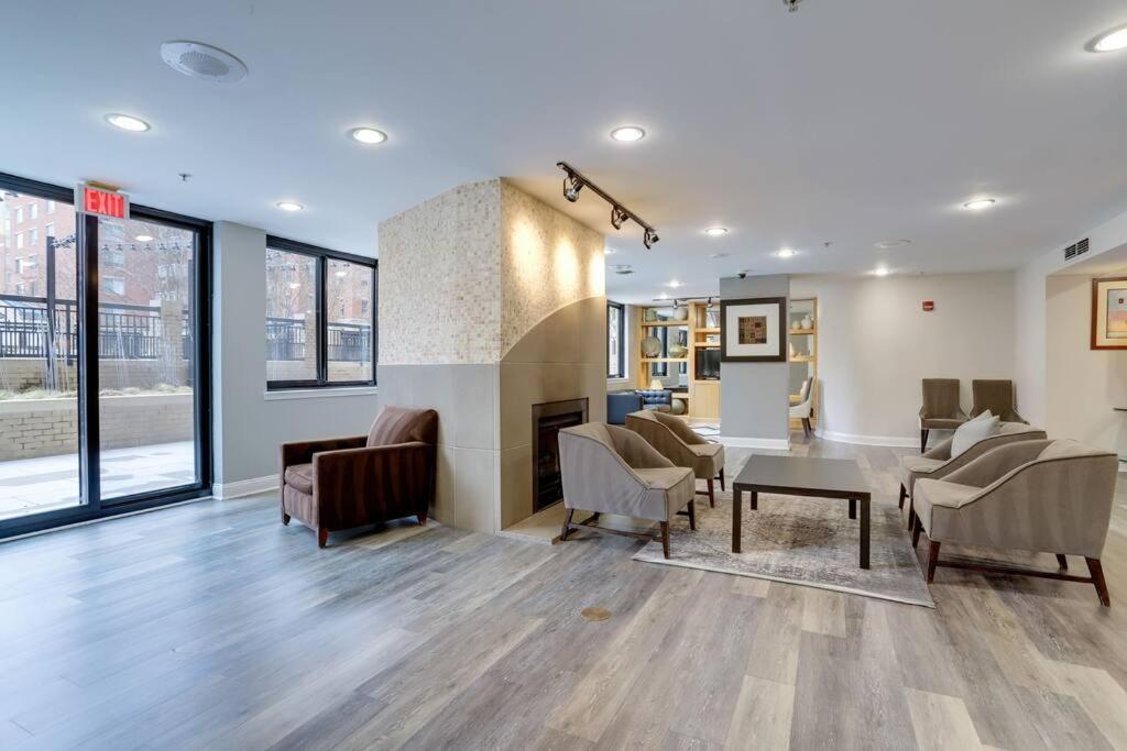 Fantastic 2 Bedroom Condo At Ballston With Gym Arlington Exterior photo